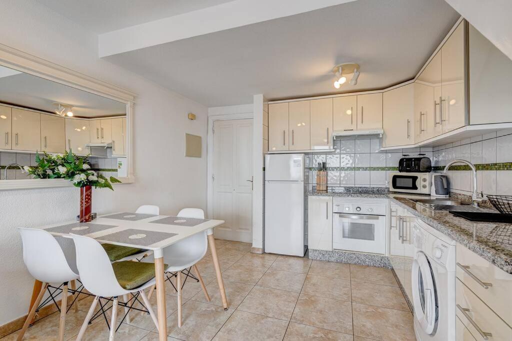 Royal Garden - 2 Bedroom Плая-де-лас-Америкас Экстерьер фото