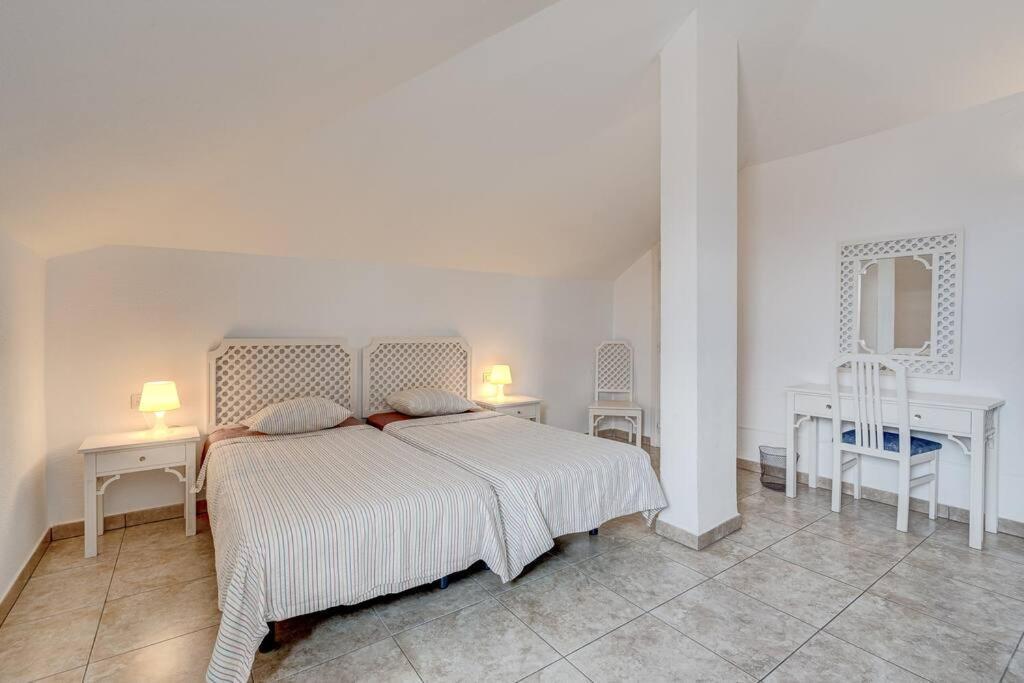 Royal Garden - 2 Bedroom Плая-де-лас-Америкас Экстерьер фото